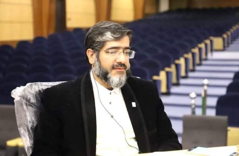 اسفندیاری نماد زن حق‌طلب در بند غرب
