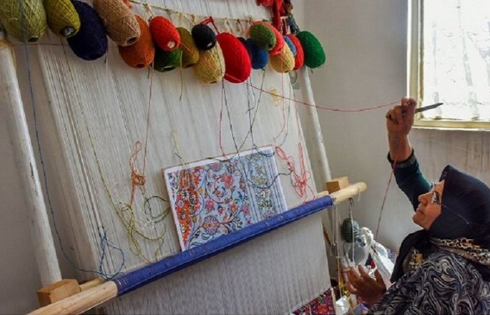 قالی‌بافی اشتغال پایدار برای بانوان سیستان