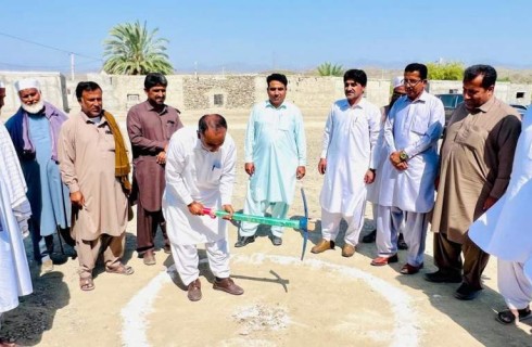 خیرین بازوان توانمند توسعه آموزشی در پارود